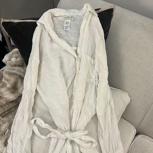 White lspace cover up